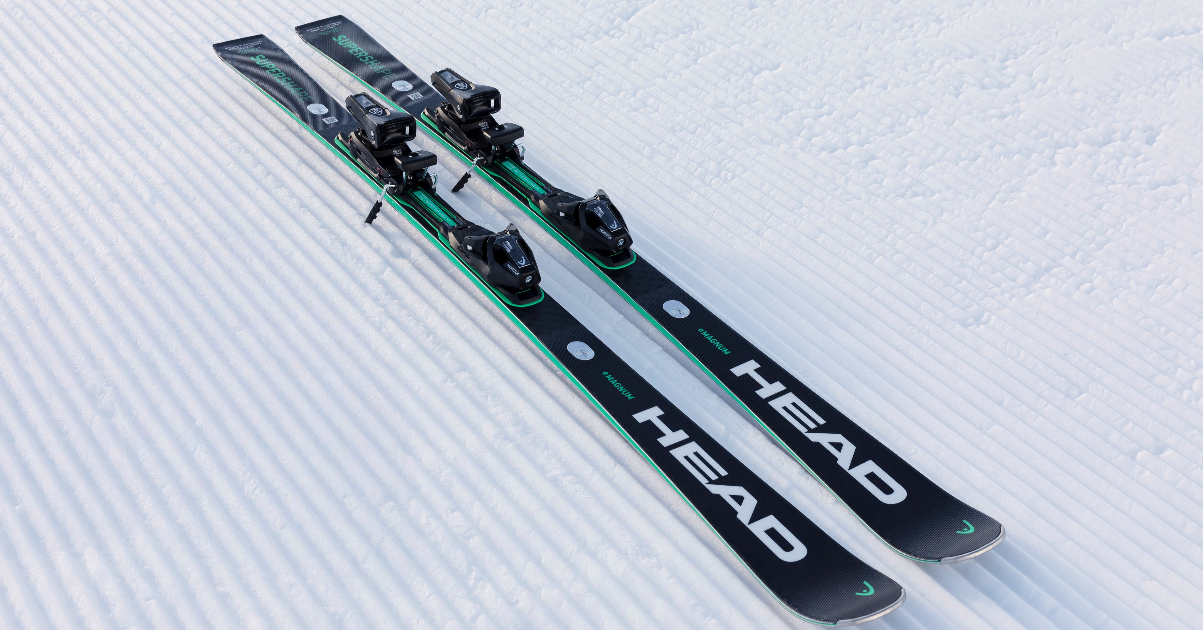 Head Ski SUPERSHAPE e- MAGNUM