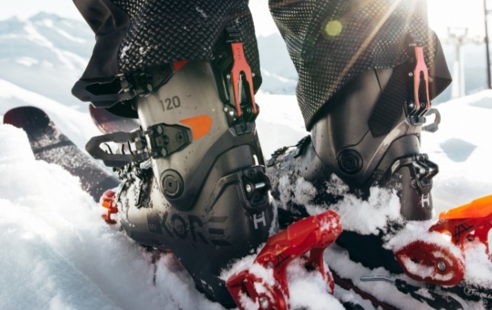 Head, Atomic und Salomon Skischuhe bei Häberli Sport in Aarau